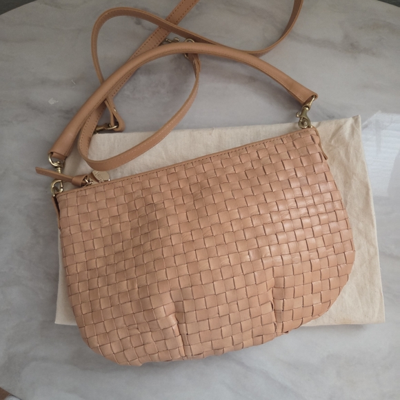 Clare V Petit Moyen Woven Crossbody Bag In Bisque - Picture 2 of 12